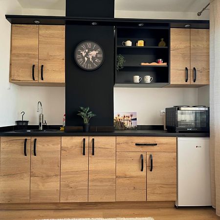 Vuk Apartman Долни Милановац Екстериор снимка